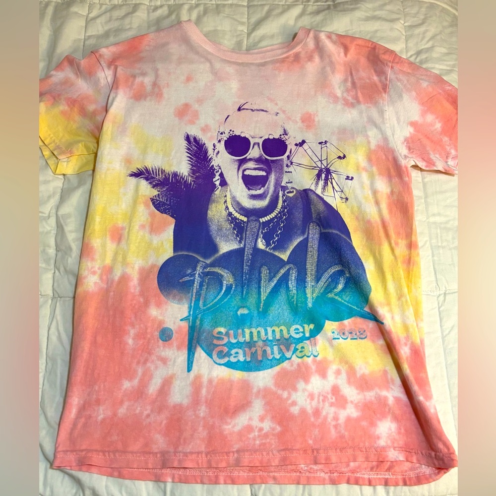 p!nk tie dye tshirt 2023